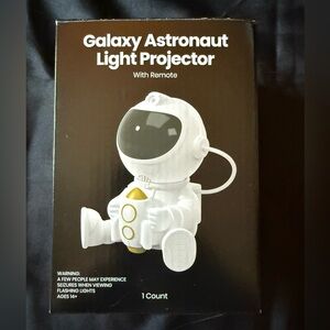 New Galaxy Astronaut Light Projector with Remote - White and Yellow